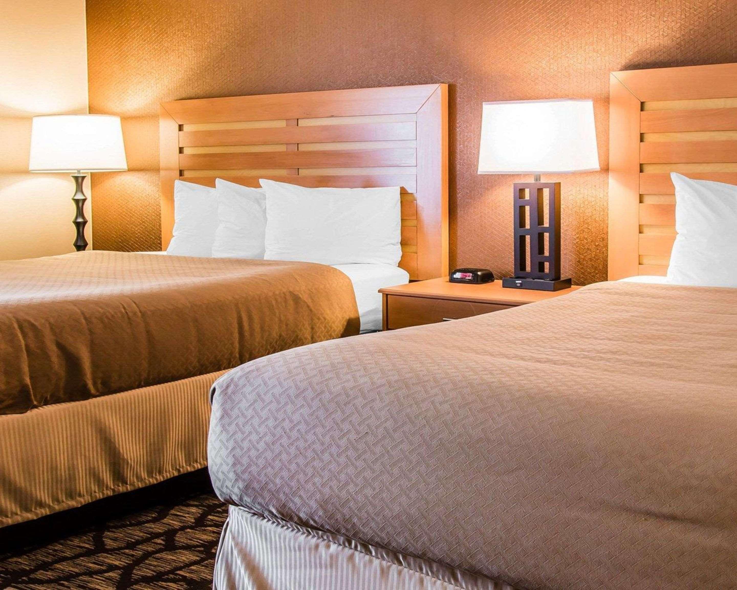 Quality Inn & Suites Warren - Detroit Dış mekan fotoğraf