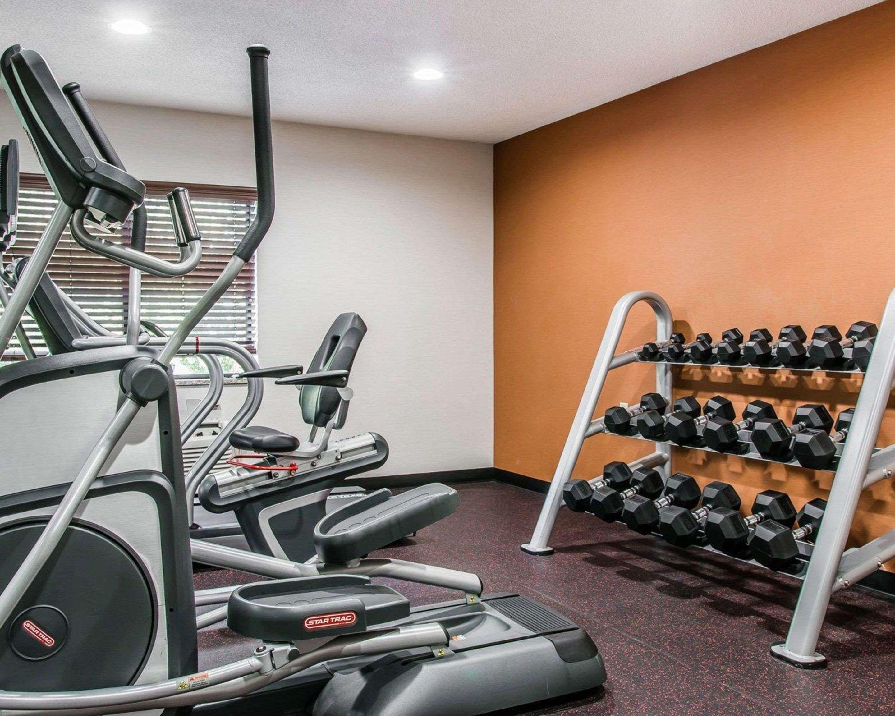 Quality Inn & Suites Warren - Detroit Dış mekan fotoğraf