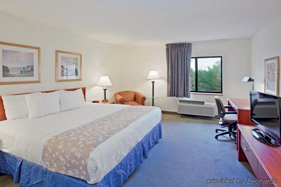 Quality Inn & Suites Warren - Detroit Dış mekan fotoğraf