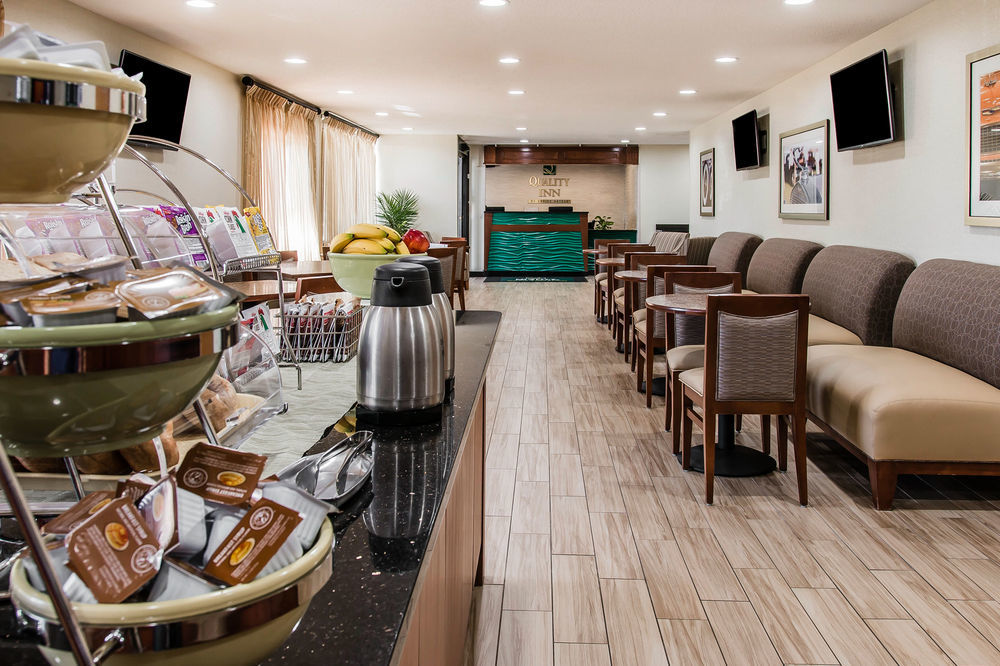 Quality Inn & Suites Warren - Detroit Dış mekan fotoğraf