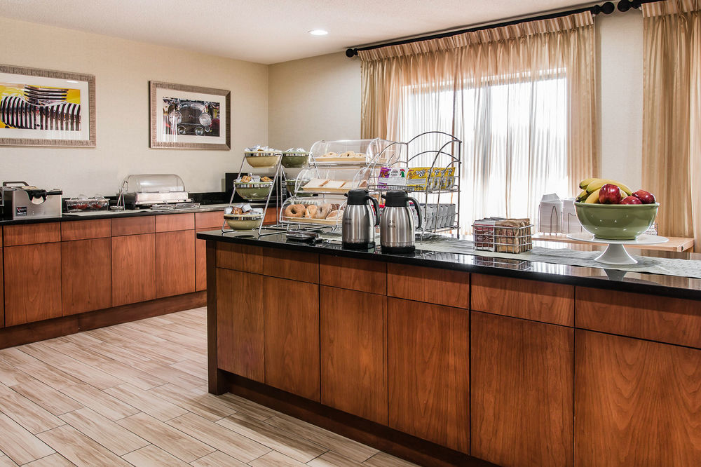 Quality Inn & Suites Warren - Detroit Dış mekan fotoğraf