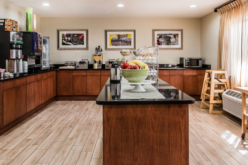 Quality Inn & Suites Warren - Detroit Dış mekan fotoğraf
